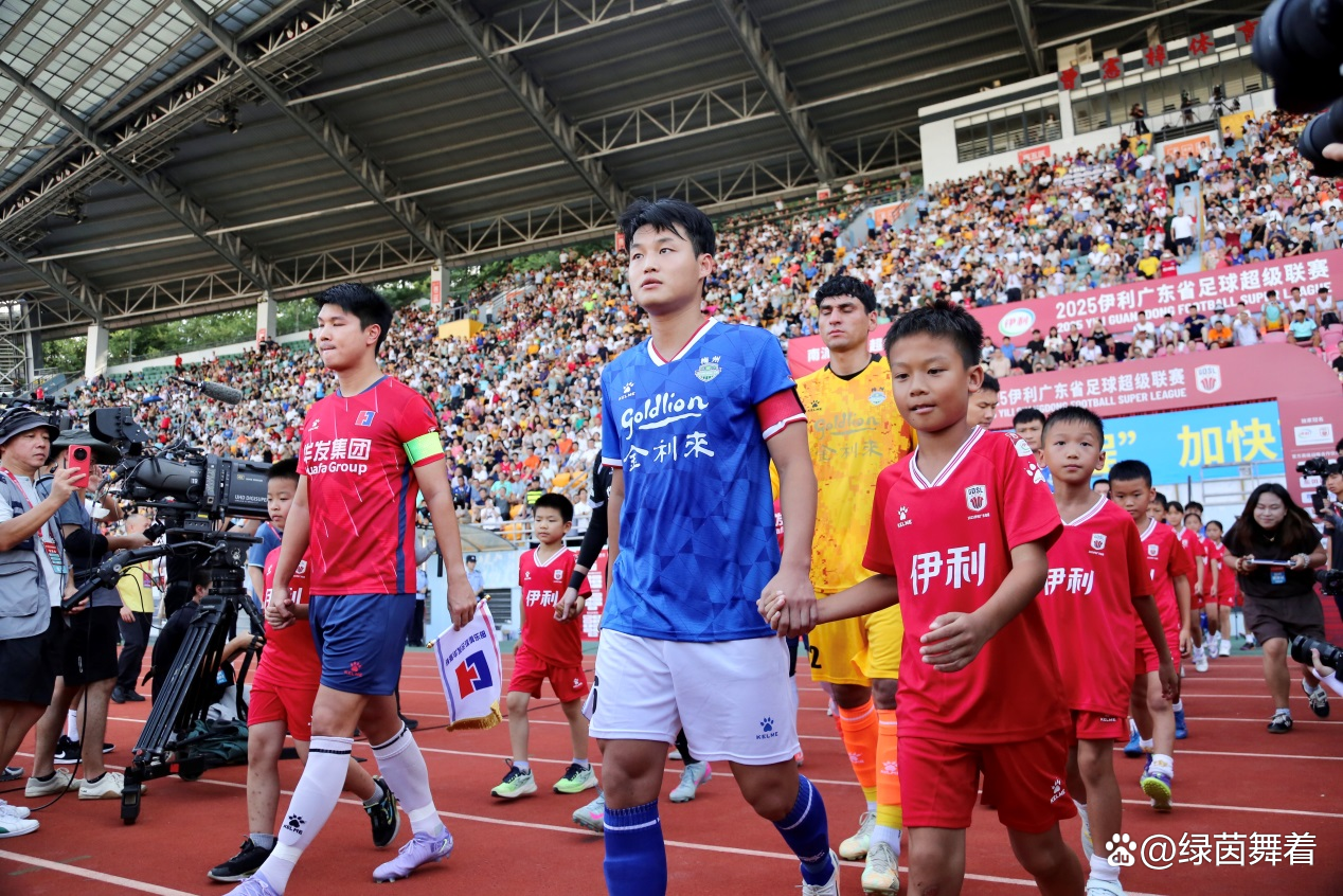 足球联赛冠军战团队整合实力,综合实力达巅峰 足球联赛冠军战团队整合实力,综合实力达巅峰