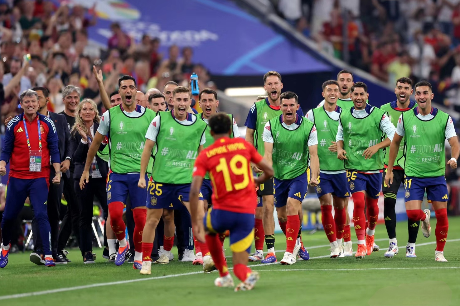 雷速体育下载-塞内加尔横扫塞维利亚，格列兹曼带队取胜