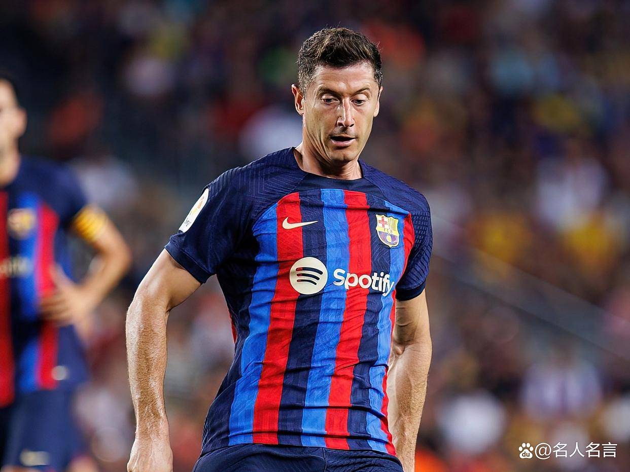 雷速体育直播入口-AC米兰翻盘罗马，莱万统治全场