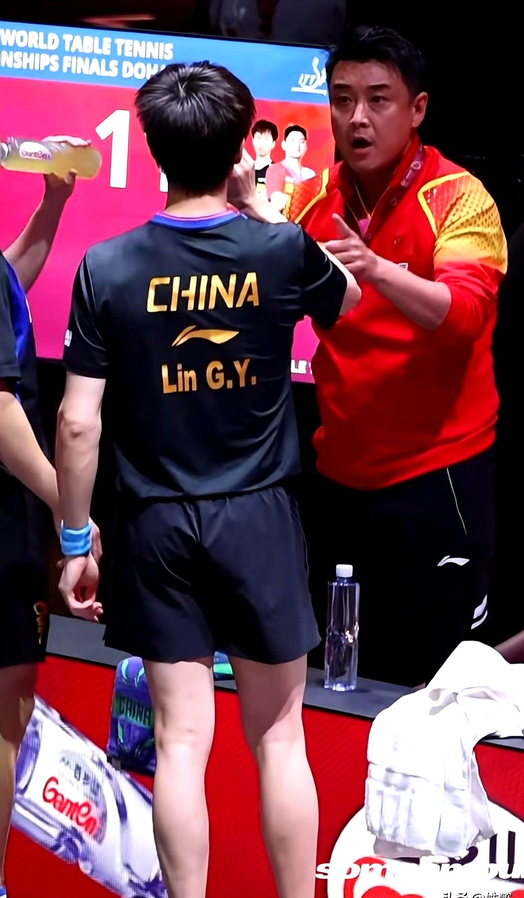 瑞典队鏖战中国队，王皓状态火热