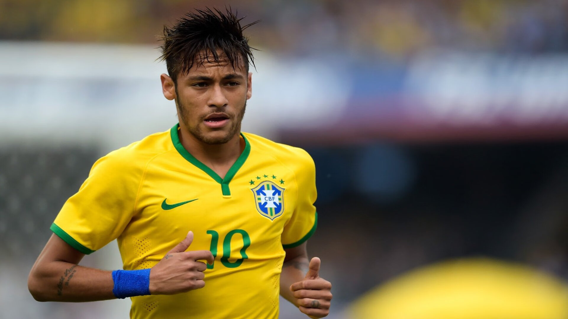 世界杯之夜，本泽马关键战不手软，书写传奇时刻