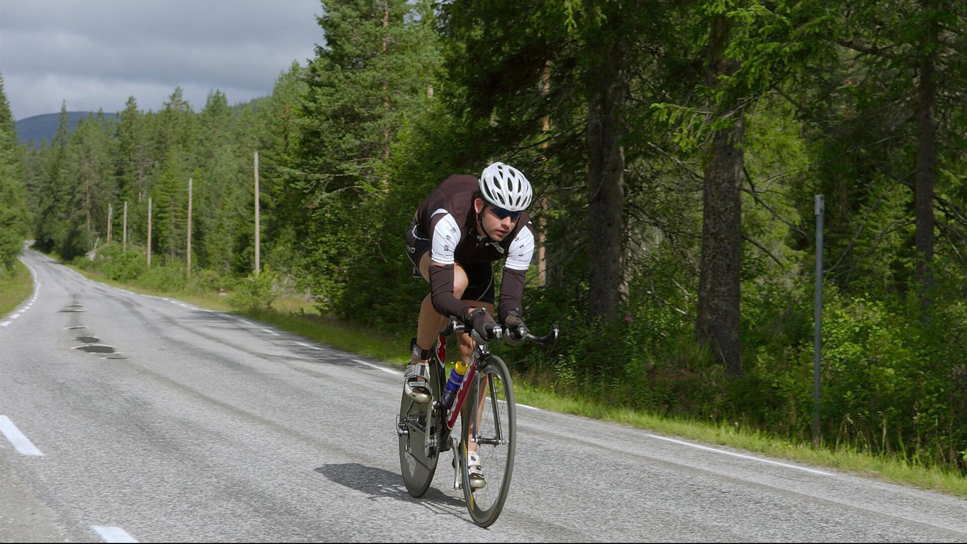 红牛惊魂险胜索伯，诺里斯惊艳四座改写F1格局